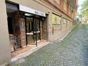 Locale in affitto di 572 m² in Via Caio Canuleio