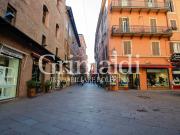 Locale in affitto di 60 m² in Via d&apos Azeglio