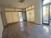 Locale in affitto di 60 m² in Via Parini