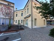 Locale in affitto di 62 m² in Piazza Petrarca Francesco, 14