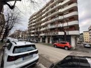 Locale in affitto di 65 m² in Viale Giovanni Bovio, 323