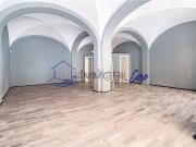 Locale in affitto di 70 m² in Via Garofani, 56125
