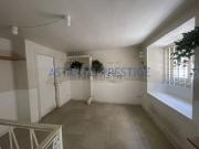 Locale in affitto di 72 m² in Via Sant&apos Agnese