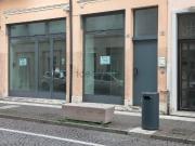 Locale in affitto di 75 m² in Via Cavour, 12