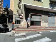 Locale in affitto di 80 m² in Via Giovanni Arrivabene