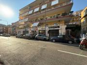 Locale in affitto di 80 m² in Via Michelangelo Schipa