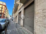 Locale in affitto di 830 m² in Via Genova, 98