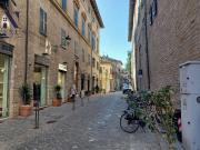 Locale in affitto di 84 m² in Via Montevecchio, 48