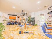 Locale in affitto di 90 m² in Piazza SANTA CATERINA