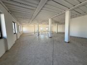 Locale in affitto di 940 m² in Viale Europa