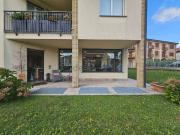 Locale in affitto di 97 m² in Via per Cantù, 2