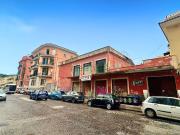 Locale in vendita di 1001 m² in Via di Pozzuoli, 32