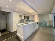 Locale in vendita di 100 m²