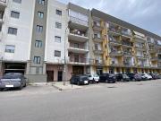 Locale in vendita di 100 m² in Via Alceo Dossena