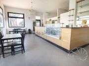 Locale in vendita di 100 m² in Via Camillo Prampolini