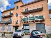 Locale in vendita di 100 m² in Via Eugenio Cisterna