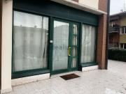 Locale in vendita di 100 m² in Via Gaetano Donizetti, 37