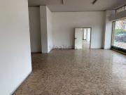 Locale in vendita di 100 m² in Via Giosuè Carducci
