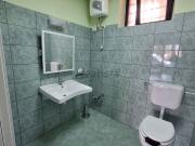 Locale in vendita di 100 m² in Via Monasterace, 26