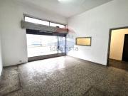 Locale in vendita di 100 m² in Viale Trentino, 1