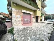 Locale in vendita di 100 m² in Via Pietro Cardella, 11