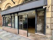 Locale in vendita di 100 m² in Via San Massimo, 51