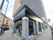 Locale in vendita di 104 m² in Via Monginevro, 180