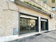 Locale in vendita di 104 m² in Via Teulada