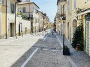 Locale in vendita di 105 m² in Via Aurelio Saffi