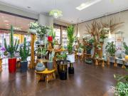 Locale in vendita di 108 m² in Via Fratelli Carle, 38