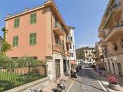 Locale in vendita di 108 m² in Via XXV Aprile 1945