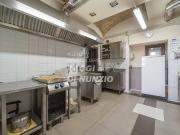 Locale in vendita di 110 m² in Largo Augusto Panizza
