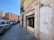Locale in vendita di 110 m² in Via Santi Giovanni e...