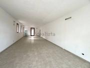 Locale in vendita di 111 m² in Strada Statale 16 Adriatica