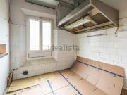 Locale in vendita di 114 m² in Via Saragozza