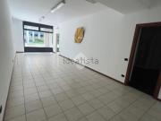 Locale in vendita di 115 m² in Piazza Salvo D&apos Acquisto