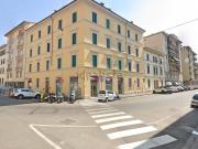 Locale in vendita di 115 m² in Via Scipione Ammirato