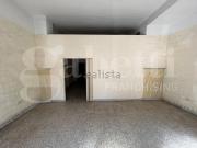 Locale in vendita di 117 m² in Via Balilla, 208