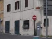 Locale in vendita di 120 m² in Largo Giulio Roncacci, 9