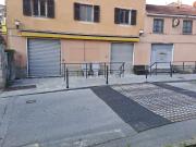 Locale in vendita di 120 m² in Via Fratelli Canepa, 72