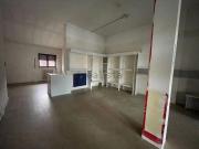 Locale in vendita di 120 m² in Via Pinerolo, 43