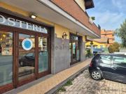 Locale in vendita di 121 m² in Via Passo Buole