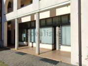 Locale in vendita di 122 m² in Piazza Giovanni XXIII