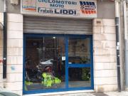 Locale in vendita di 122 m² in Via Scipione Crisanzio, 196