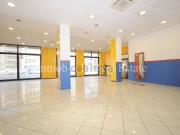 Locale in vendita di 110 m² in Via Cassano d&apos Adda, 30