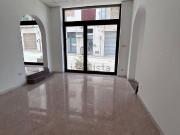 Locale in vendita di 125 m² in Via Antonio Fogazzaro, 25