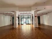 Locale in vendita di 125 m² in Via Cervignano, 34
