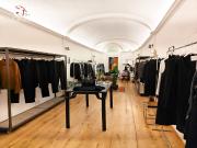 Locale in vendita di 128 m² in Via Maggio, 11