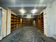 Locale in vendita di 130 m² in Via Achille Cadolini, 1