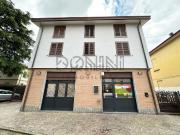 Locale in vendita di 132 m² in Via IV Novembre